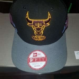 NEW ERA 9FIFTY MESH SNAPBACK BORDEAUX COLORWAY HAT